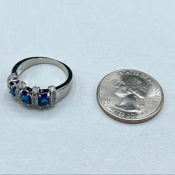 Beautiful Blue Sapphire White Diamond CZ‎ Silver Plated Ring Band - Picture 10 of 10